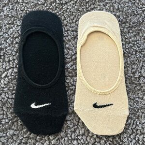 NEW Nike Black and Tan No-Show Socks